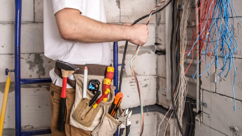 Trabajos eléctricos en instalaciones de baja tensión, recomendaciones preventivas